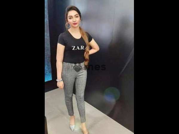 📞📞9942331682 ☎️call girl and bhabhi 100% genuine service Hotel Room Home service 24 hour open avai