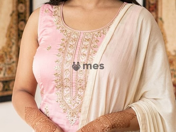 independent call girl service available in your ariya High profile sexy and beautiful service availa