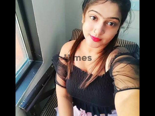 HOT & SEXY MODELS // COLLEGE GIRLS AVAILABLE FOR COMPLETE ENJOYMENT WITH HIGH PROFILE INDIAN MODEL A