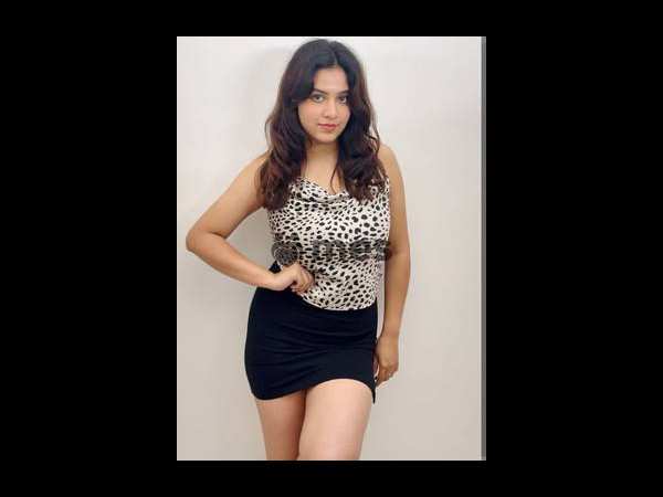 📞📞☎️Siya Sharma 🟢📲1h -1000 ♥️🟢2h -1500 ♥️🟢3h -2000 ♥️🟢full night -3500 ♥️🟢full enjoy ♥️🟢low