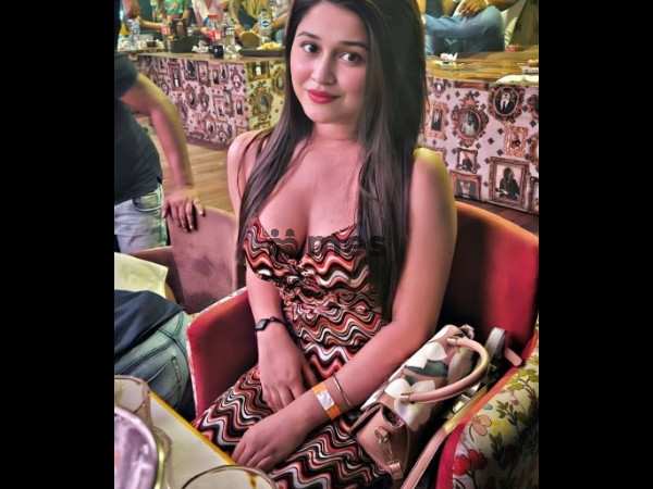 Riya :- 1 hr 1000 /-2 hr 1500 /-. 3hr 2500 /- full night 3500 Riya :- 1 hr 1000 /-2 hr 1500 /-. 3hr