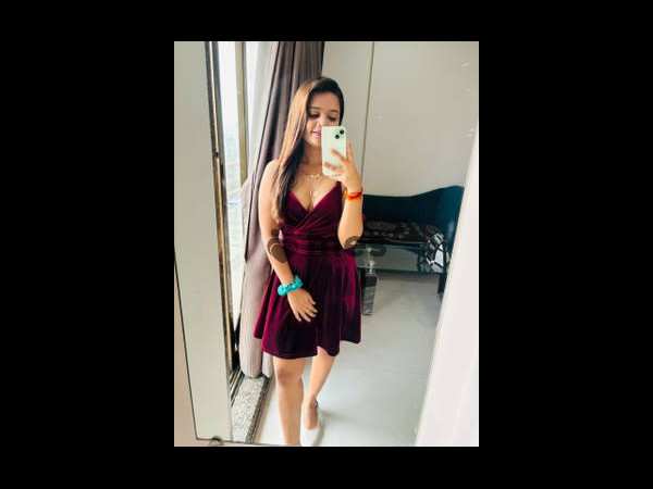 HOT & SEXY MODELS // COLLEGE   ‎AVAILABLE FOR COMPLETE ENJOYMENT WITH HIGH PROFILE INDIAN MODEL AVAI