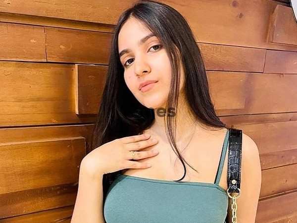 Pooja Singh🌟🌟 call me 7858951870😚😚 price fully safe and secure 😋 open sex
