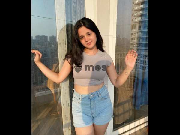 riya :- 1 hr 1000/- 2 hr 1500/-3hr 2500/- full night 3500riya